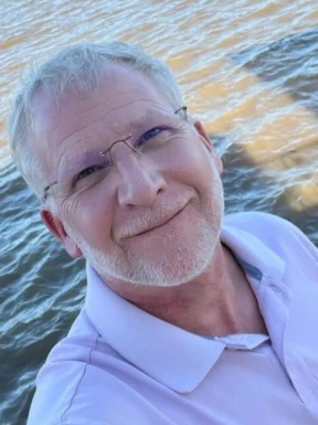 American men looking for love