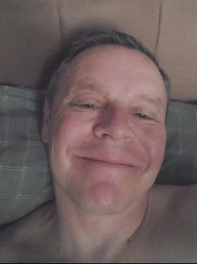 English men looking for love