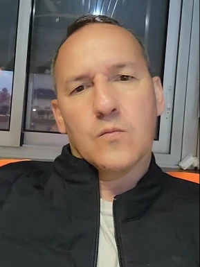 French men looking for love