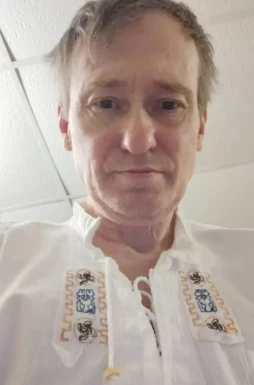 American men looking for love